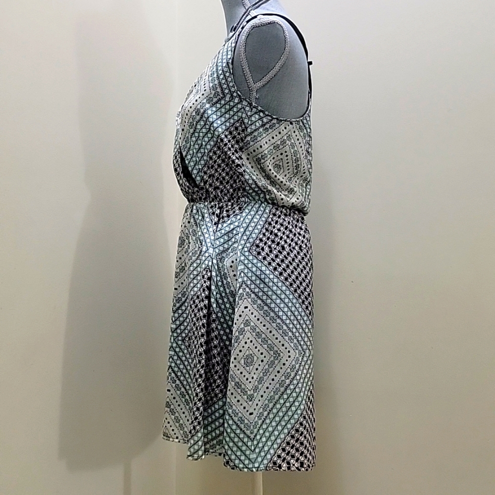 NWT DYNAMITE SLEEVELESS DRESS SIZE XS SMALL - Picture 5 of 12